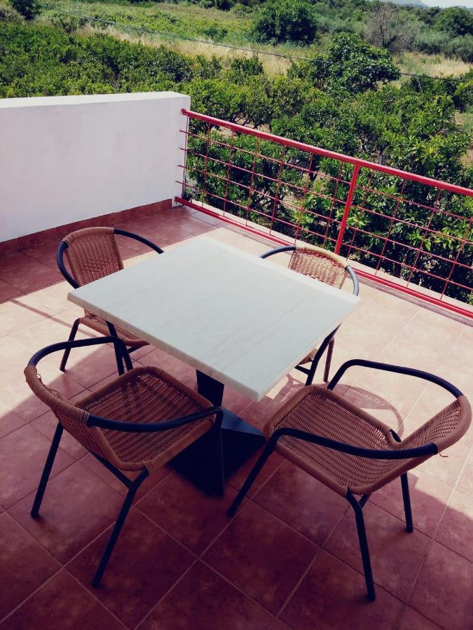 Apartmani Urlic Sreser Bagian luar foto