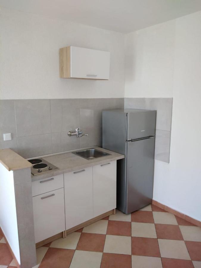 Apartmani Urlic Sreser Ruang foto