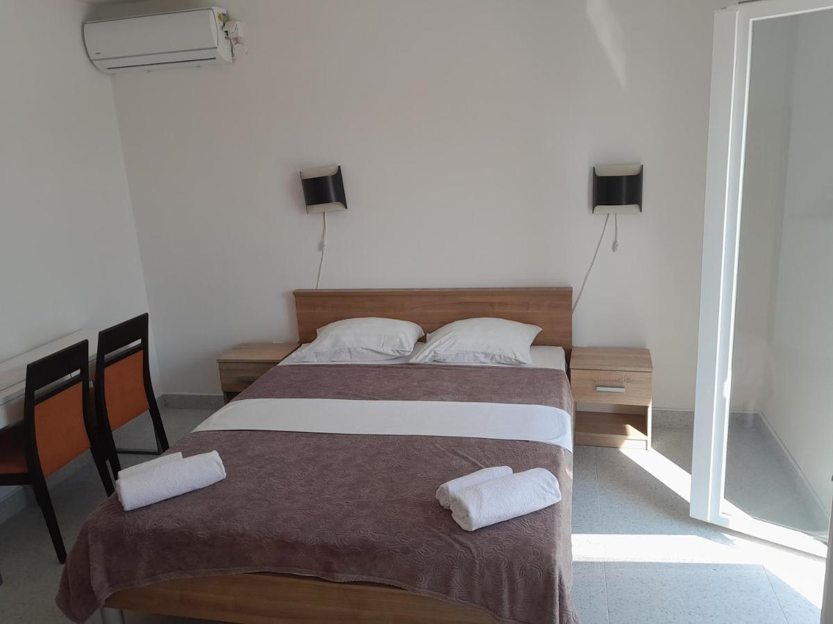 Apartmani Urlic Sreser Bagian luar foto