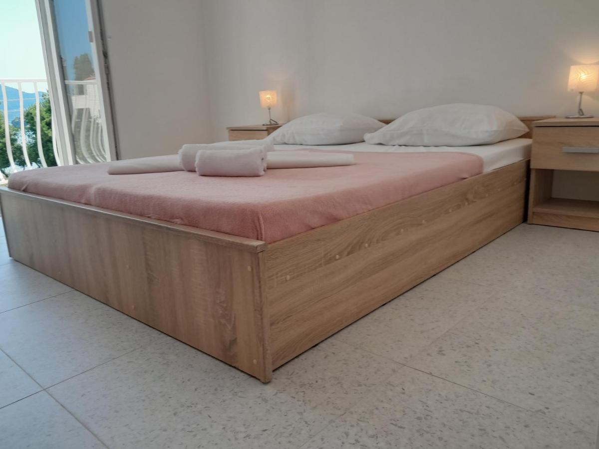 Apartmani Urlic Sreser Bagian luar foto