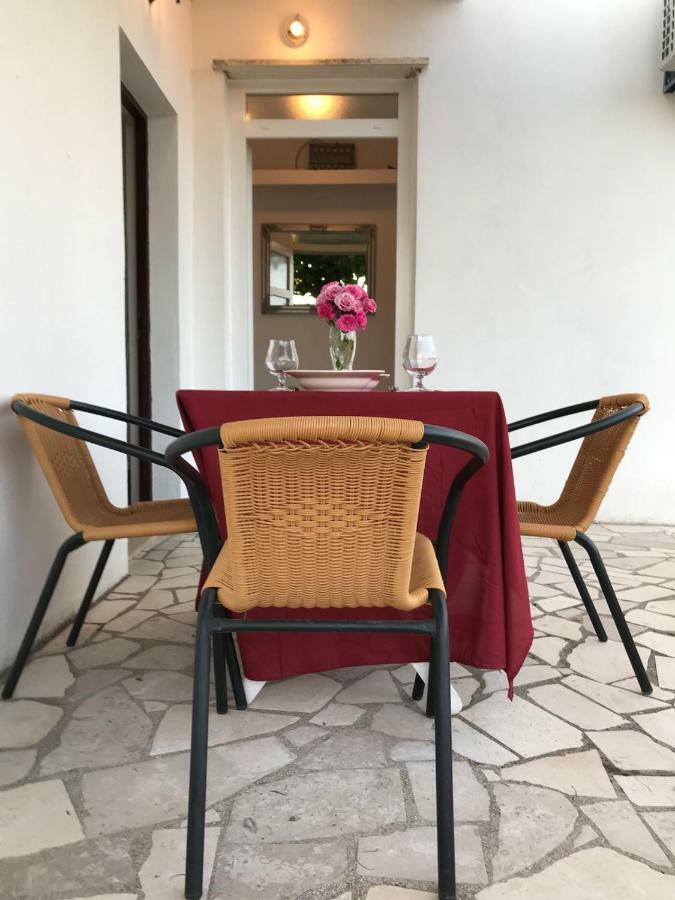 Apartmani Urlic Sreser Bagian luar foto